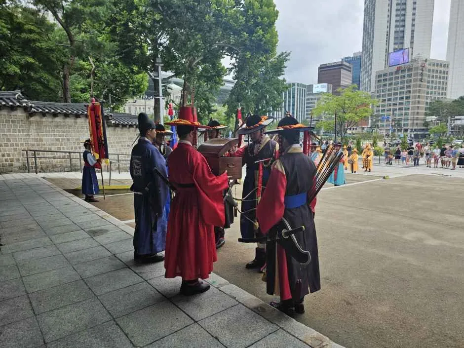 서울 왕궁수문장 교대의식 (7).jpg