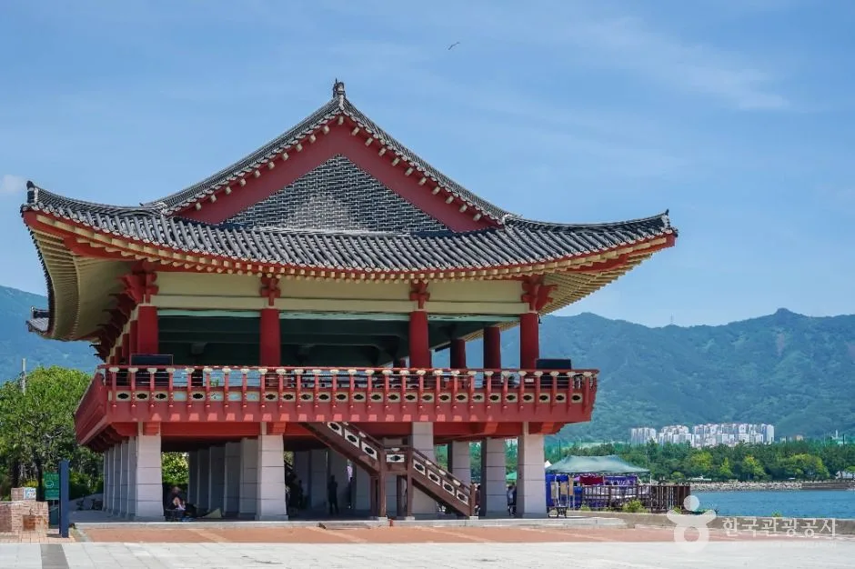 진해루해변공원