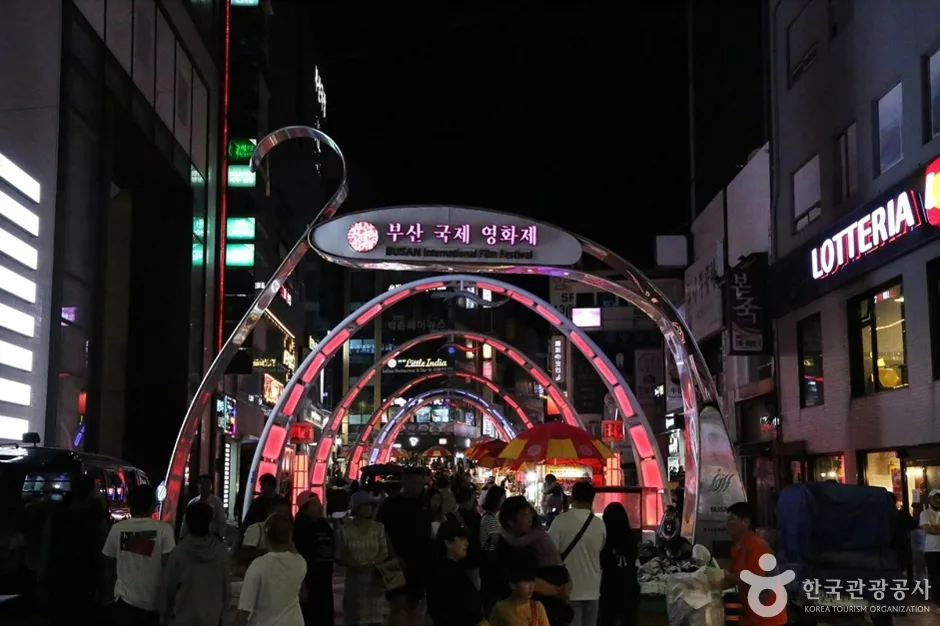 A03448_부산_중구_용두산 자갈치 관광특구 (25)