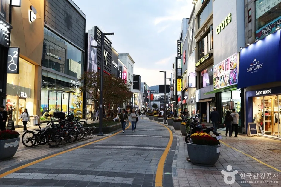 A03448_부산_중구_용두산 자갈치 관광특구 (13)