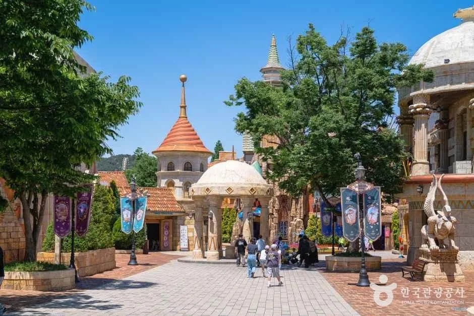 경주월드_수직으로 떨어지는 롤러코스터 '드라켄'_김정흠 촬영