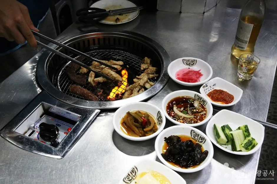 A03453_부산_중구_부산 자갈치 양곱창 골목 (17)